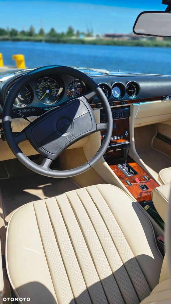 Mercedes-Benz SL - 21