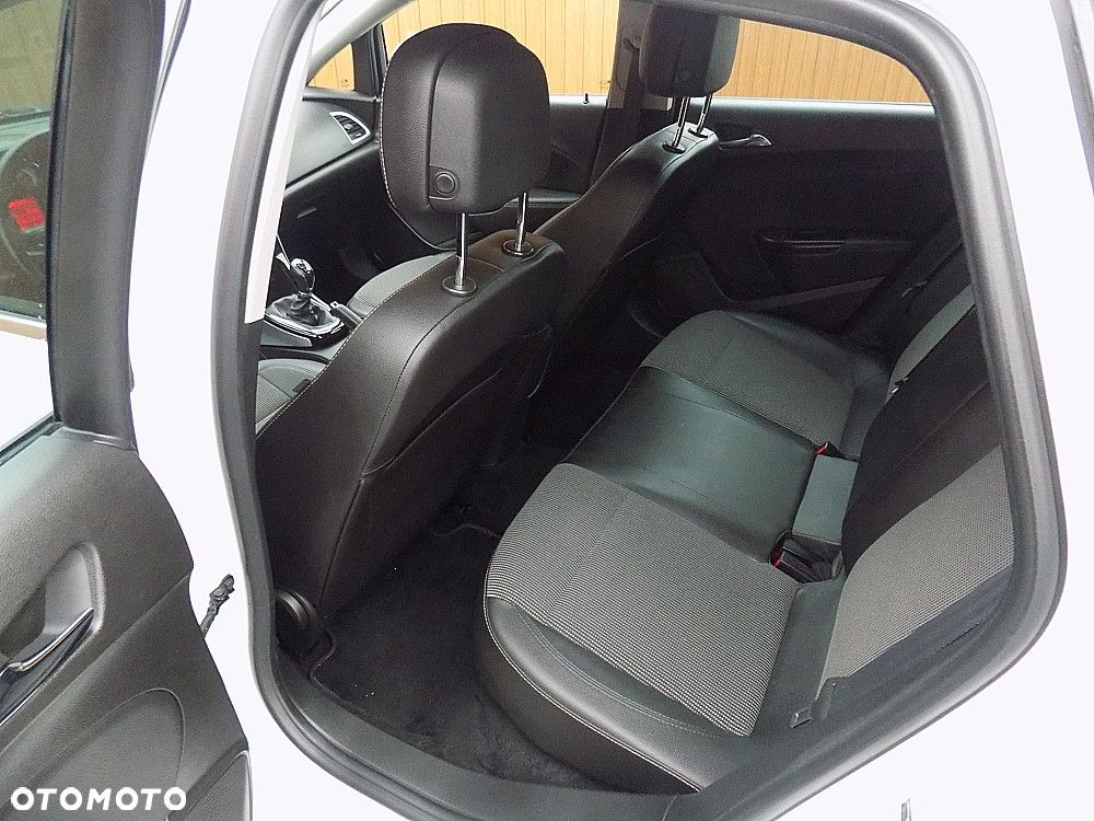 Opel Astra 1.4 Turbo Selection - 6