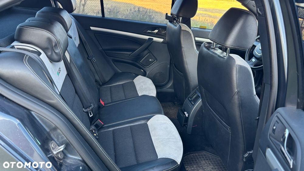 Skoda Octavia 2.0 TDI DPF RS - 10