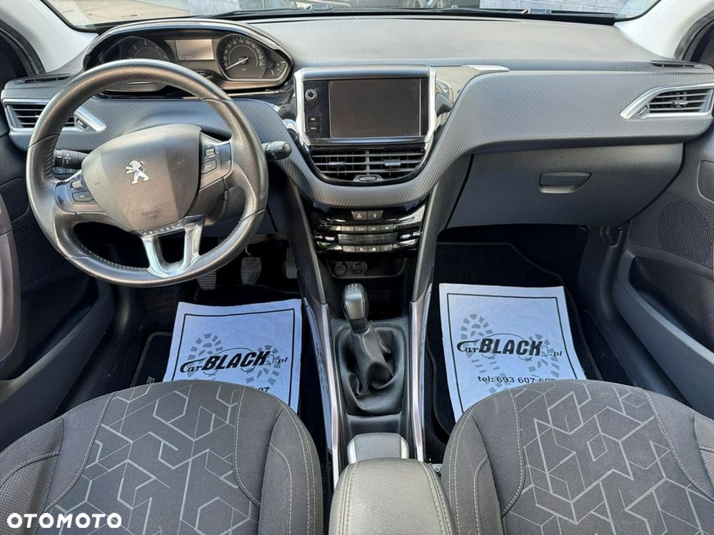 Peugeot 2008 - 10