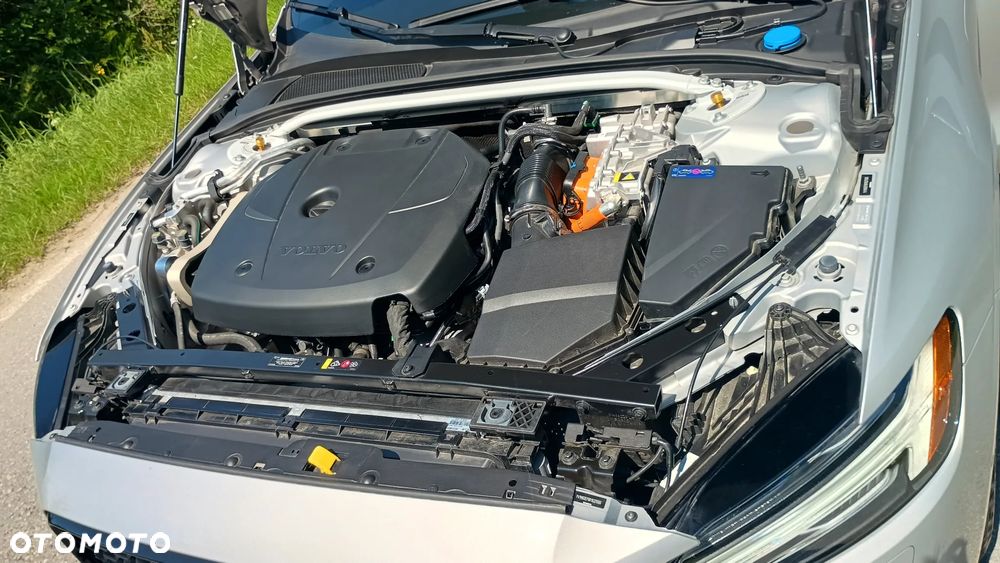 Volvo V60 T8 AWD Plug-In Hybrid Polestar Engineered R-Design - 35