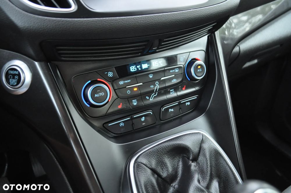 Ford Grand C-MAX - 24