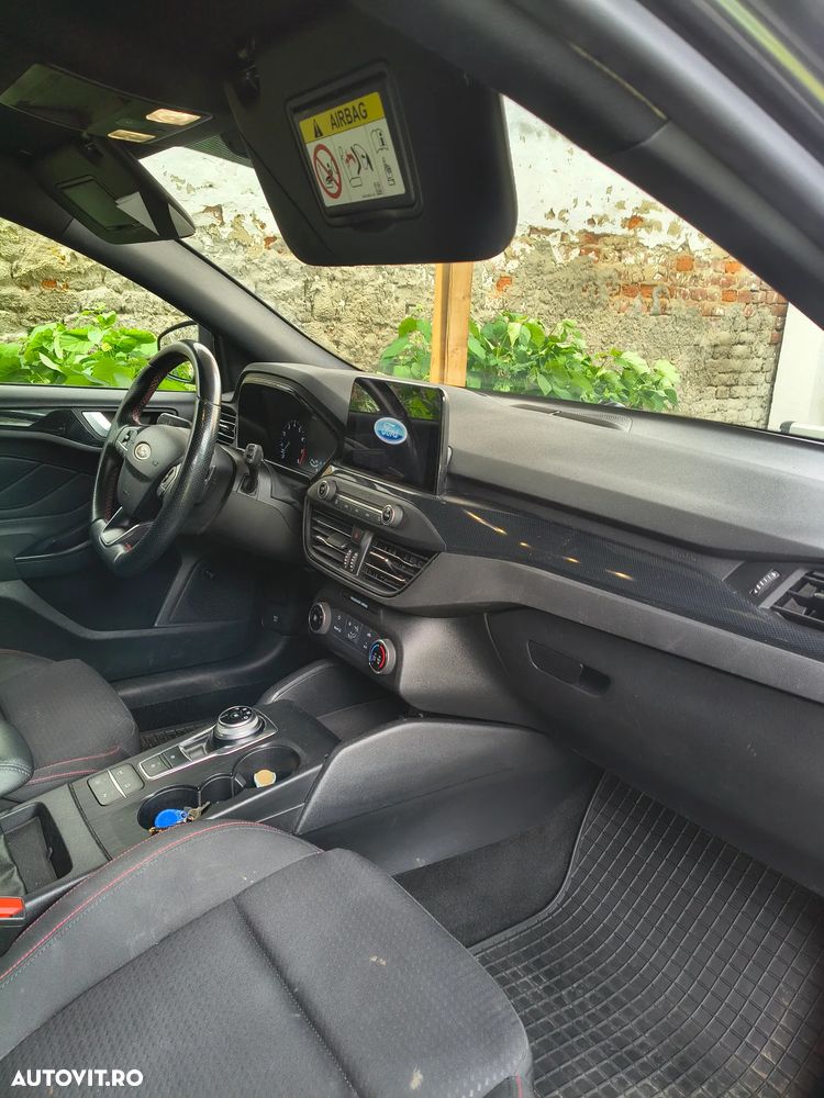 Ford Focus - 6