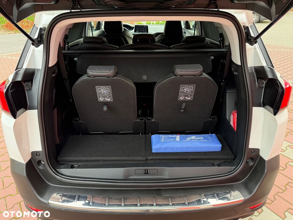 Peugeot 5008 1.6 BlueHDI Allure S&S EAT6 - 36