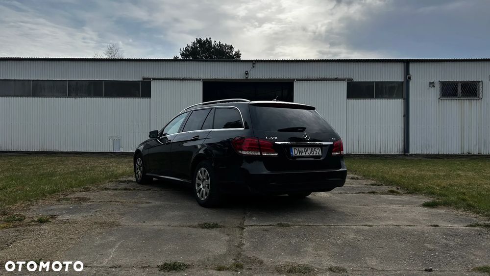 Mercedes-Benz Klasa E 220 BlueTEC 9G-TRONIC Elegance - 13