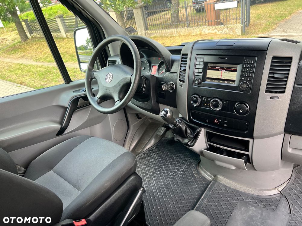 Volkswagen Crafter 2.0 TDI 163KM 2016 rok  Maxi Jumbo Czarny - 19