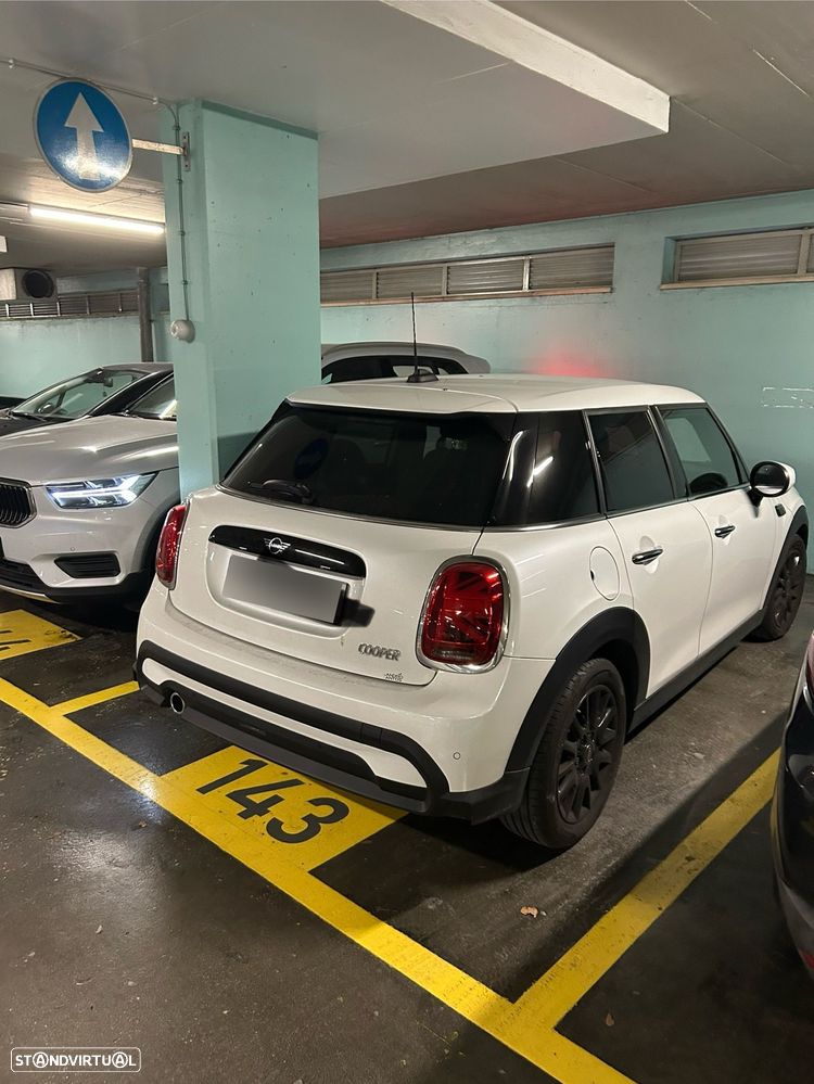 MINI 5 Portas Cooper Premium 4Business Auto - 2
