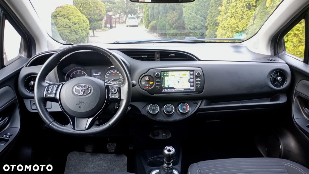 Toyota Yaris 1.5 Active - 9