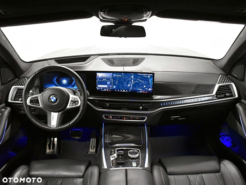 BMW X7 - 23