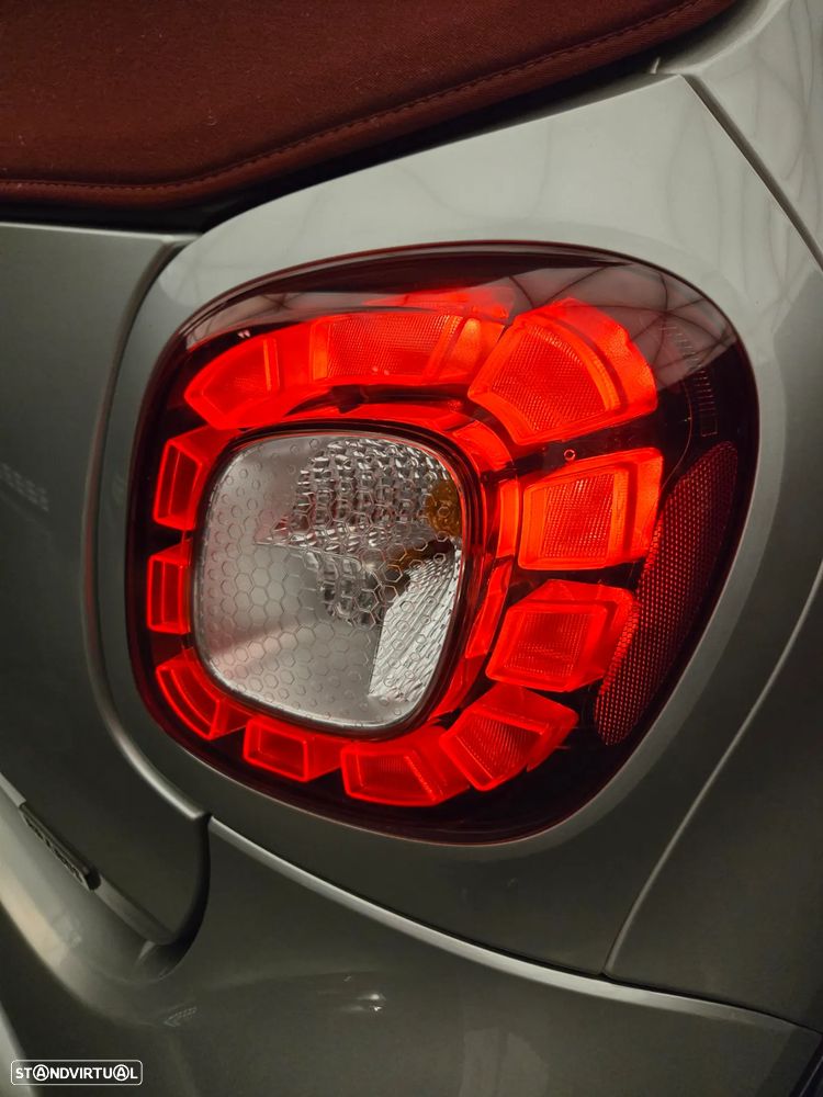 Smart Fortwo Cabrio 0.9 Brabus Xclusive - 4