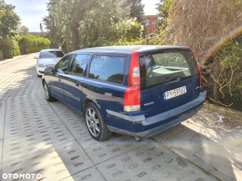 Volvo V70 - 4