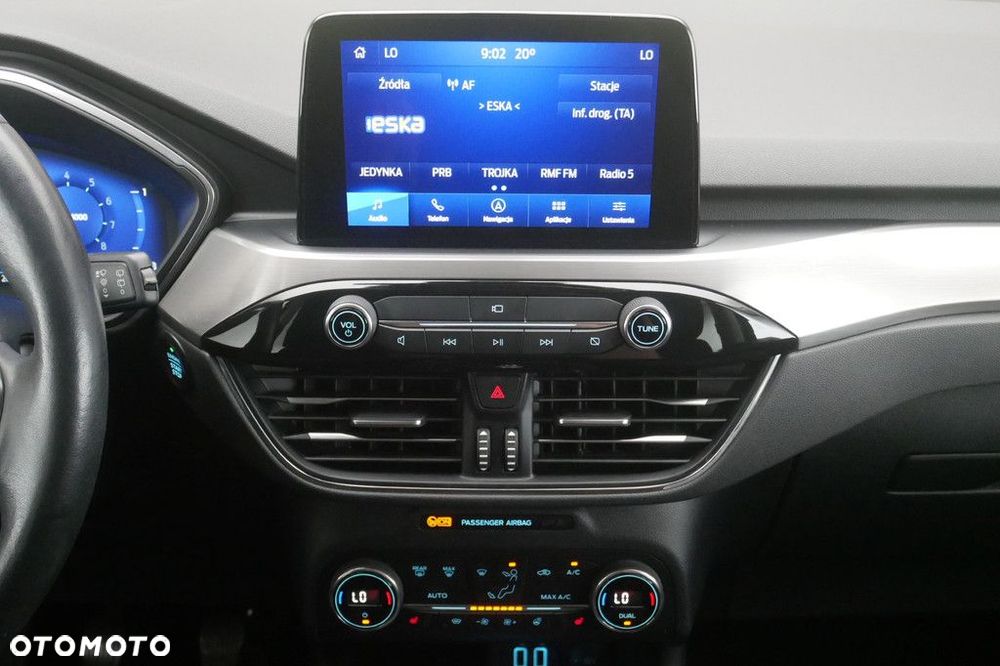 Ford Kuga - 10