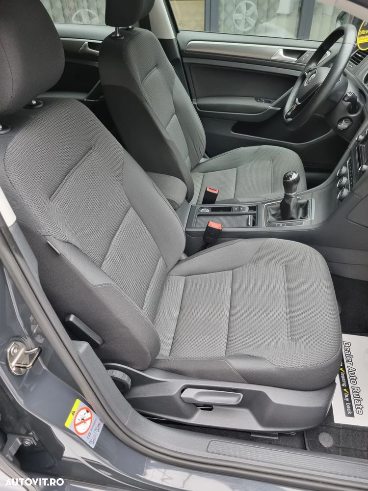 Volkswagen Golf 2.0 TDI BMT Comfortline - 13
