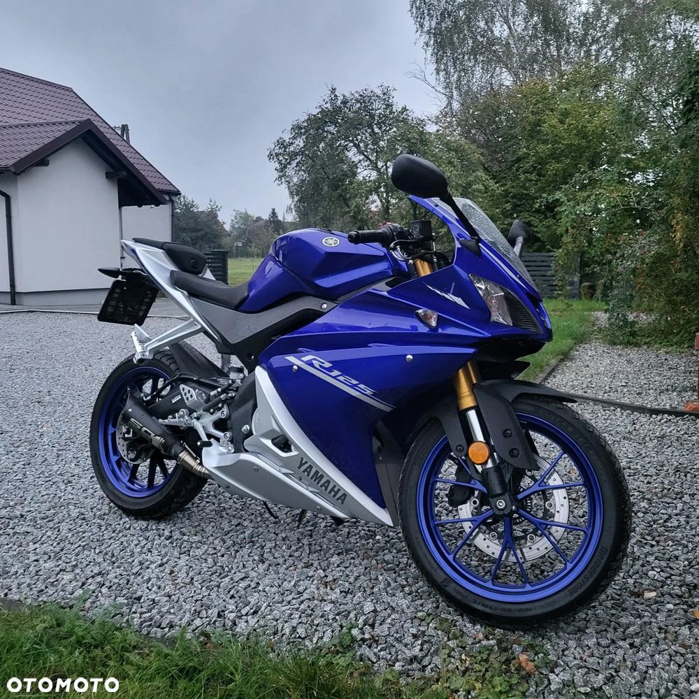 Yamaha YZF - 1
