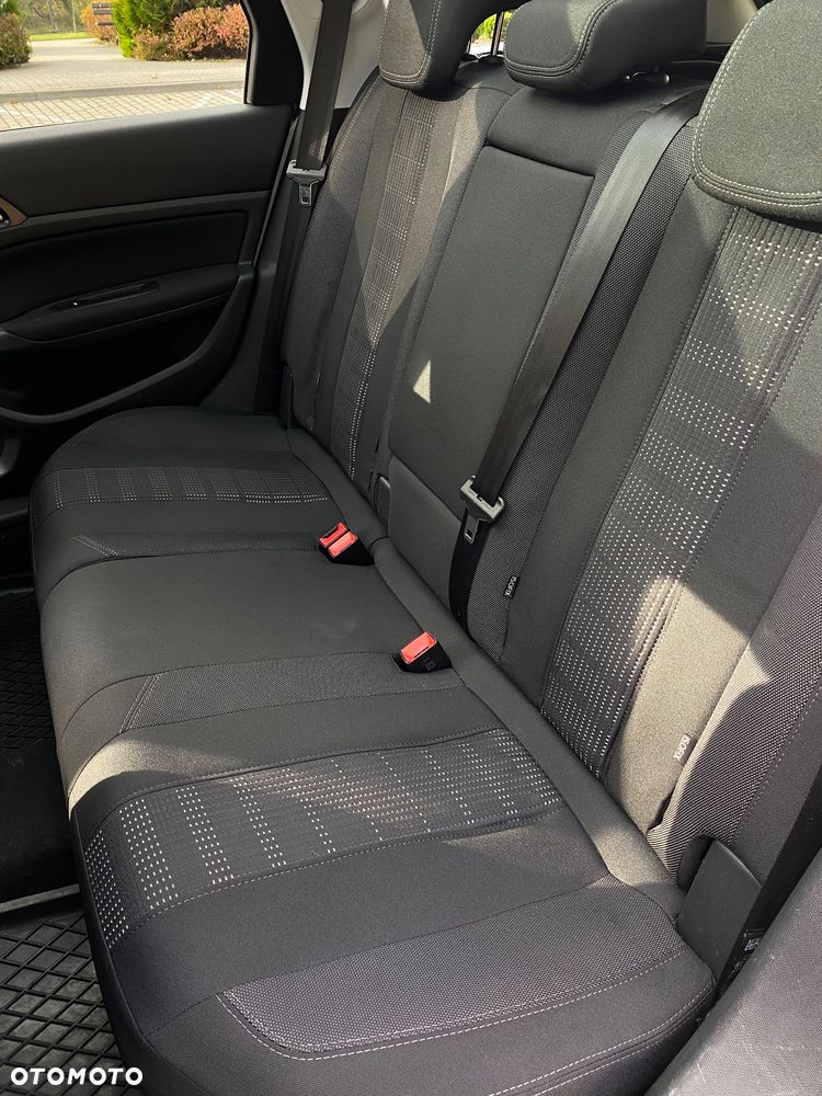 Peugeot 308 SW BlueHDi 150 EAT6 Stop & Start Allure - 21