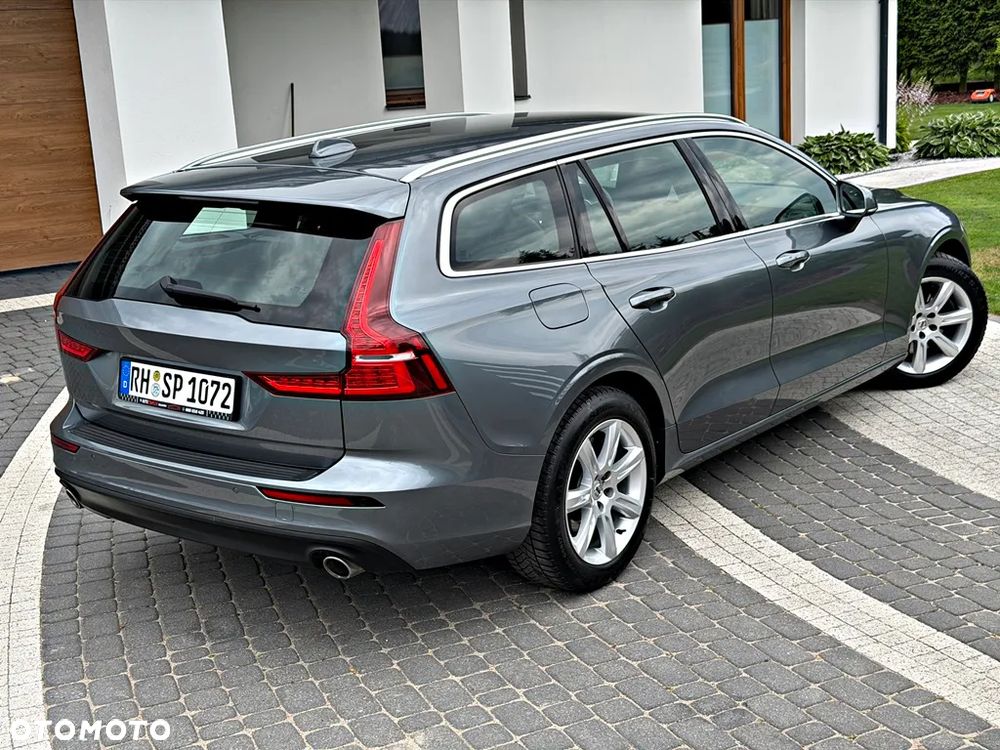 Volvo V60 D4 Drive-E Dynamic Edition (Momentum) - 11
