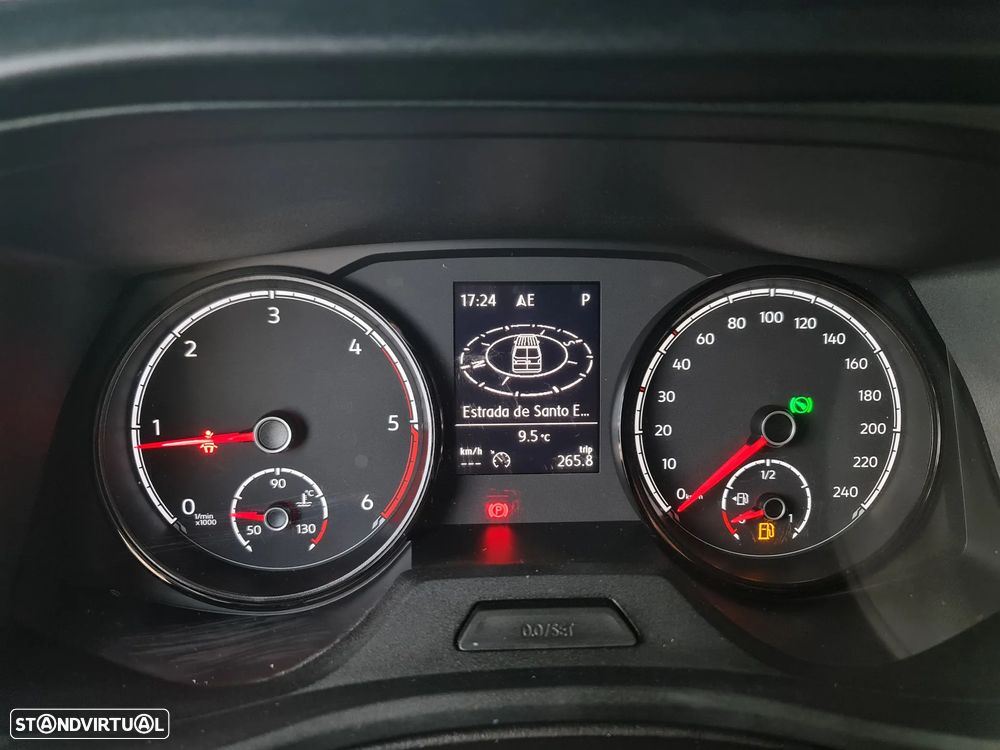 VW Transporter Caravelle T6.1 DSG Longa Highline - 27