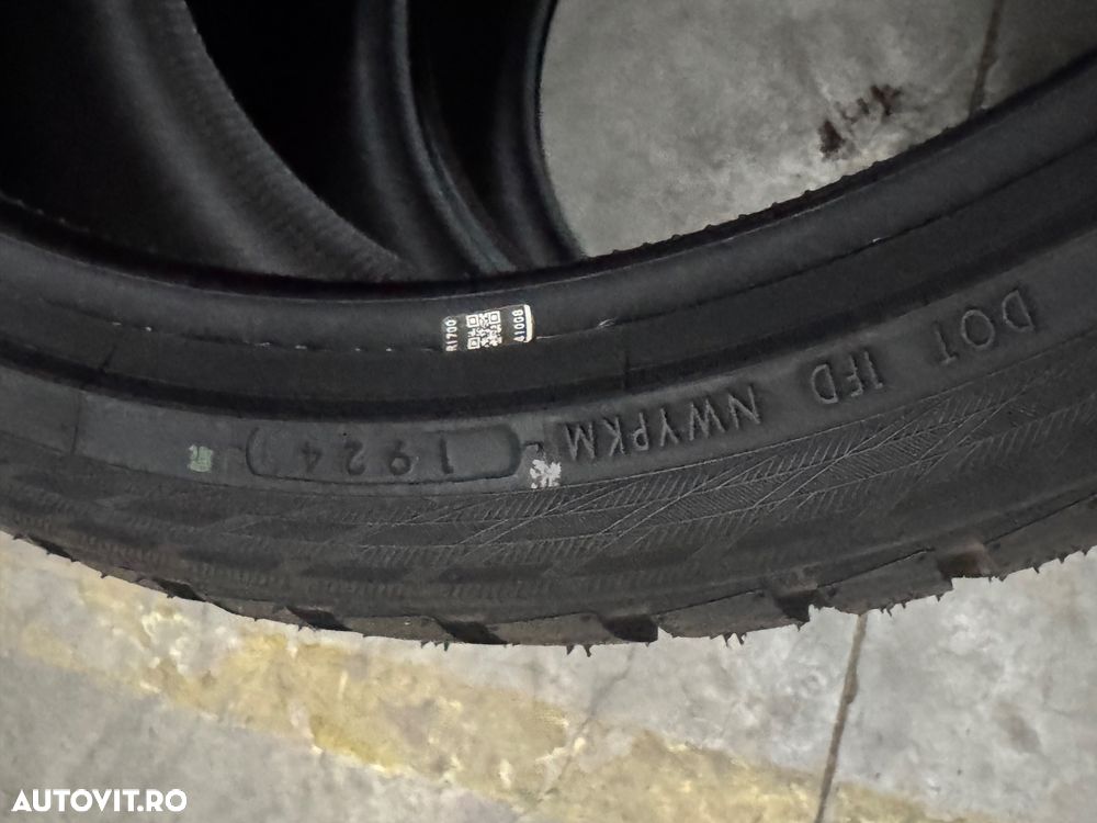 Vând 4 anvelope 295/30/22 Yokohama de iarnă noi - 4
