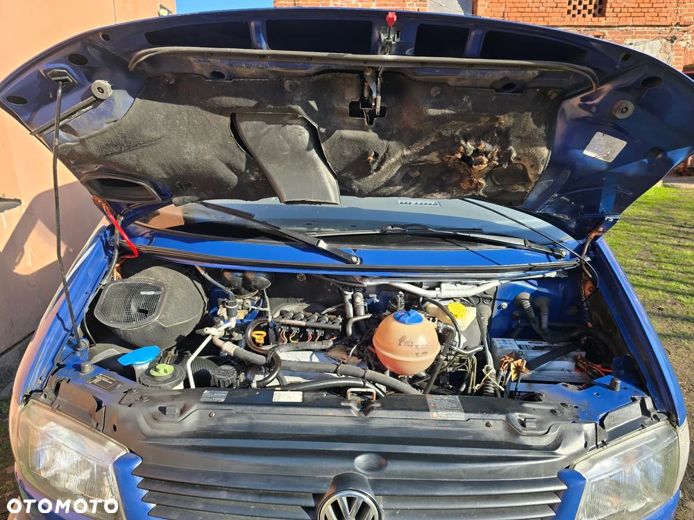 Volkswagen Caravelle Basis / CL - 22