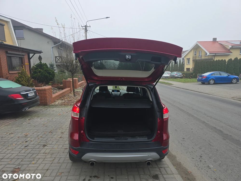Ford Kuga - 25