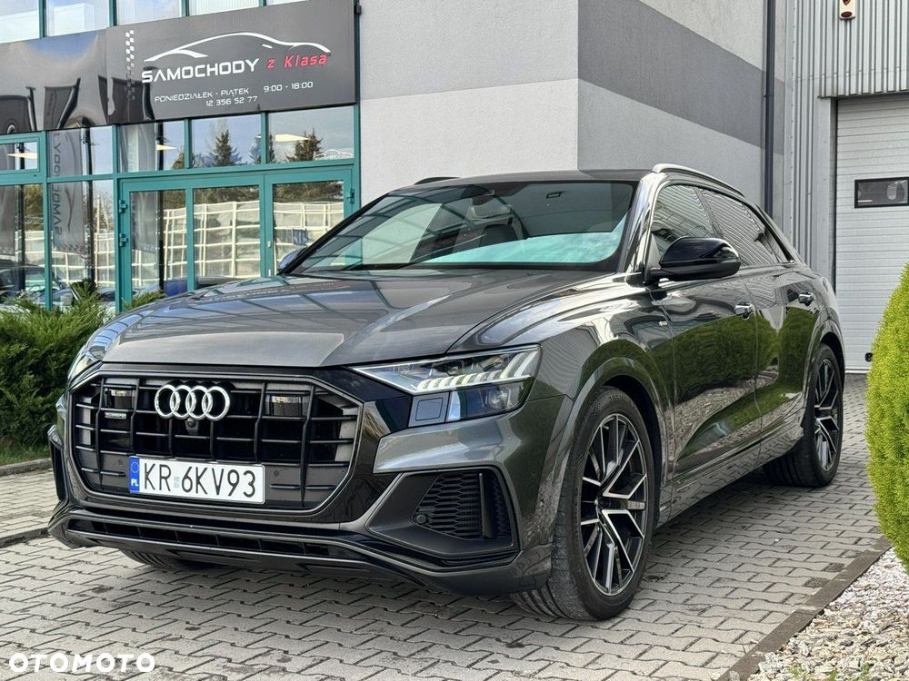 Audi Q8 - 1