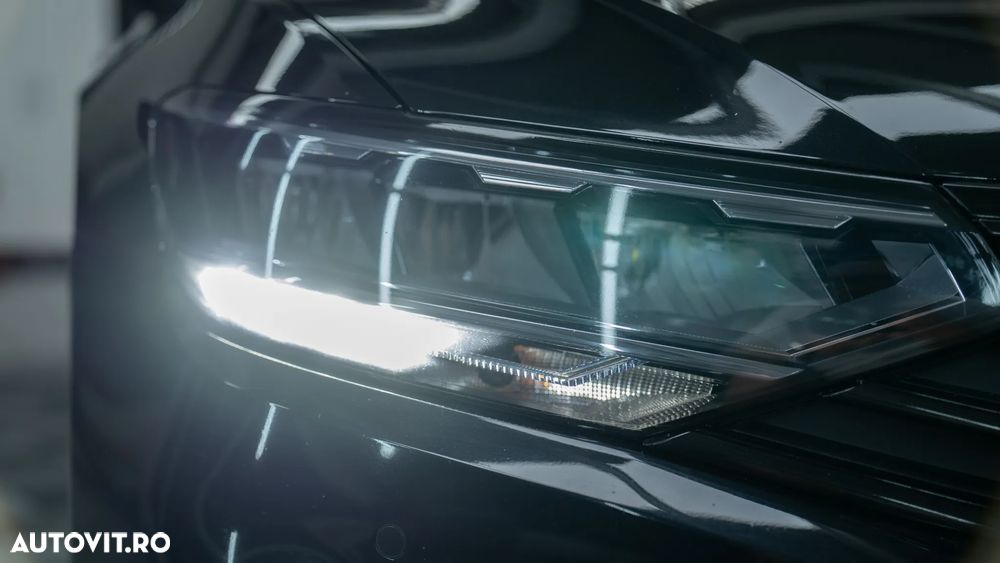 Volkswagen Passat - 15