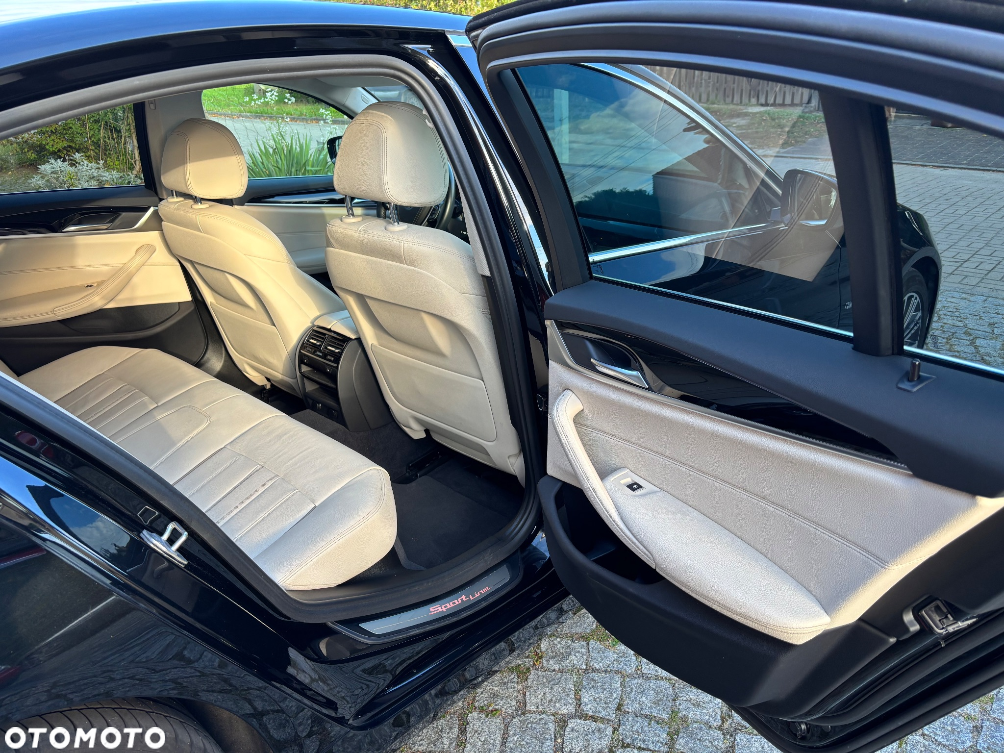 BMW Seria 5 520d Sport Line - 24