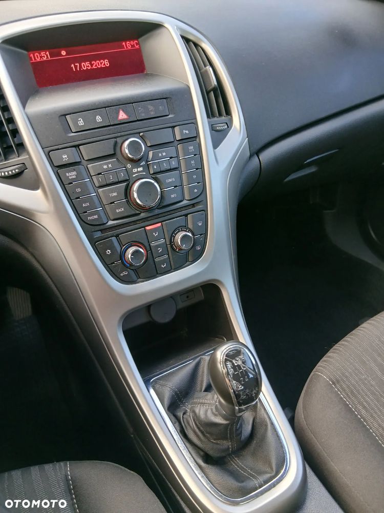 Opel Astra 1.6 Active - 11
