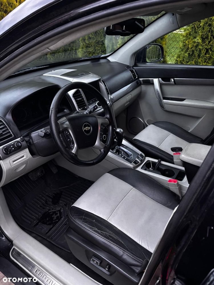 Chevrolet Captiva 3.0 V6 LTZ - 3