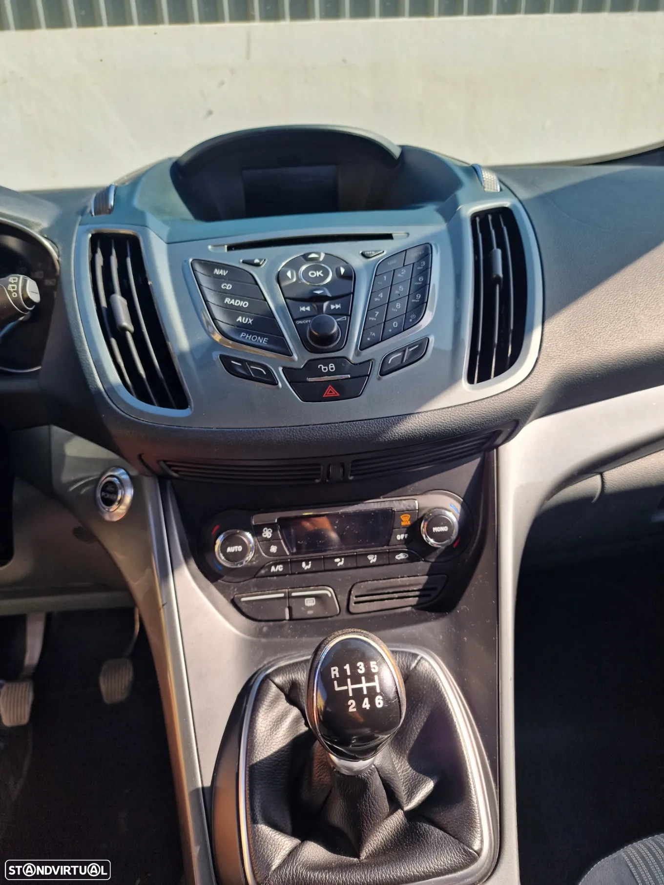 Ford C-Max 1.6 TDCi S&S Titanium - 19