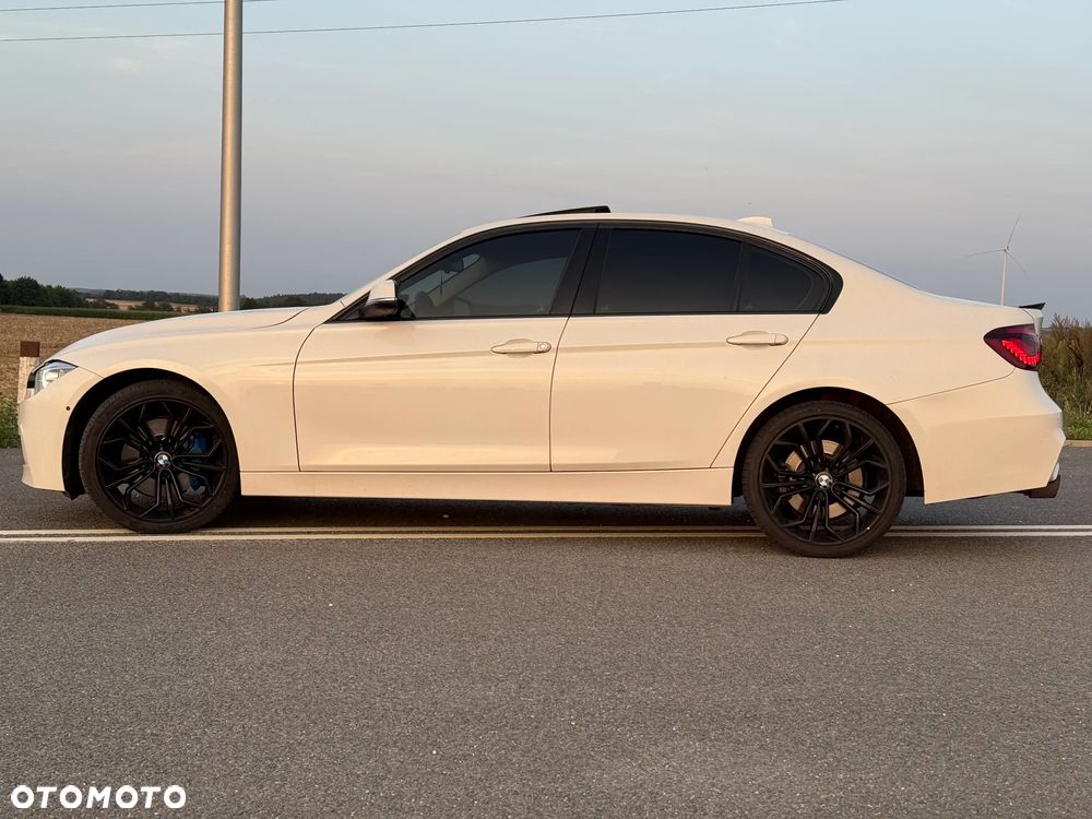 BMW Seria 3 335i xDrive Luxury Line - 4