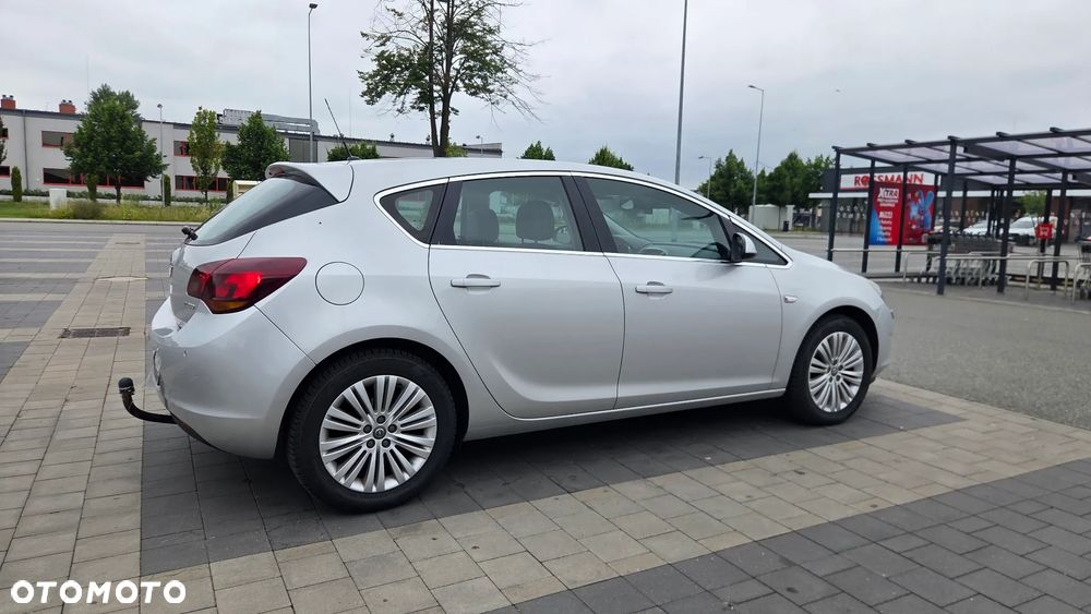 Opel Astra 1.4 T Cosmo - 8