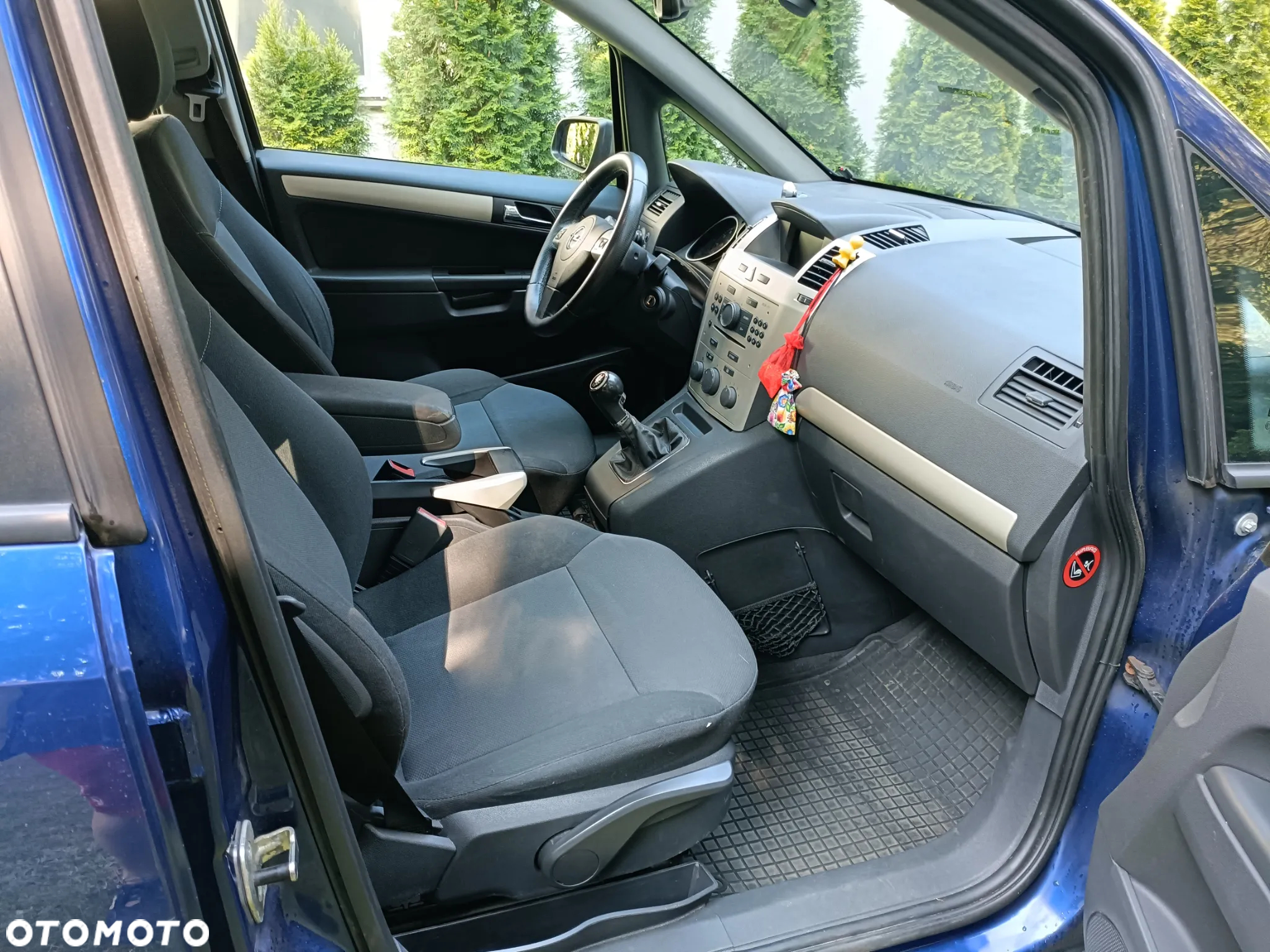 Opel Zafira 1.8 - 9