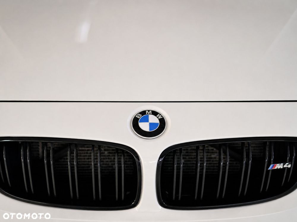 BMW M4 DKG - 15