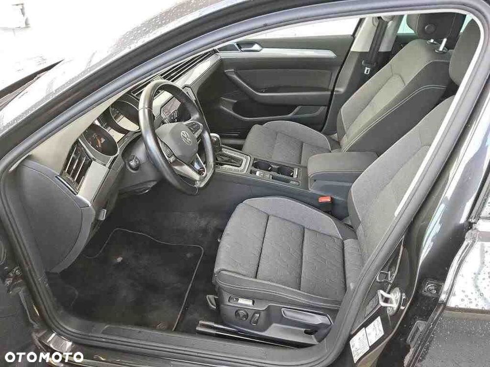 Volkswagen Passat - 7