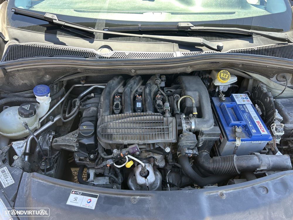 Peugeot 208 1.2 PureTech Active - 10