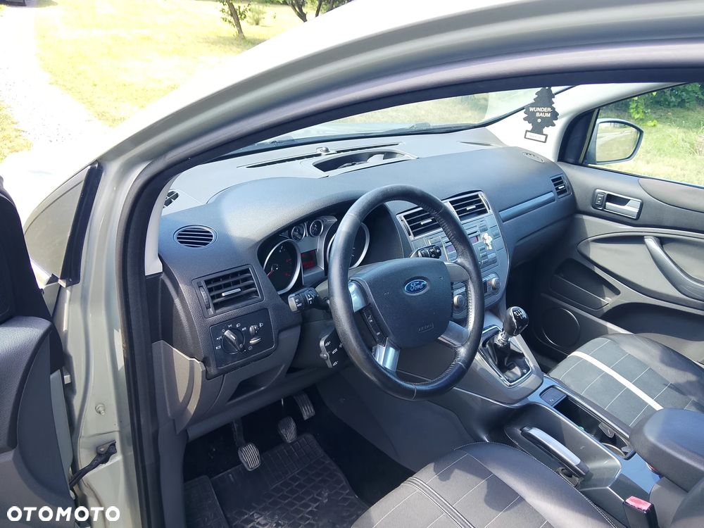 Ford Kuga S 2.0 TDCi 4x4 Editionsmodell - 17