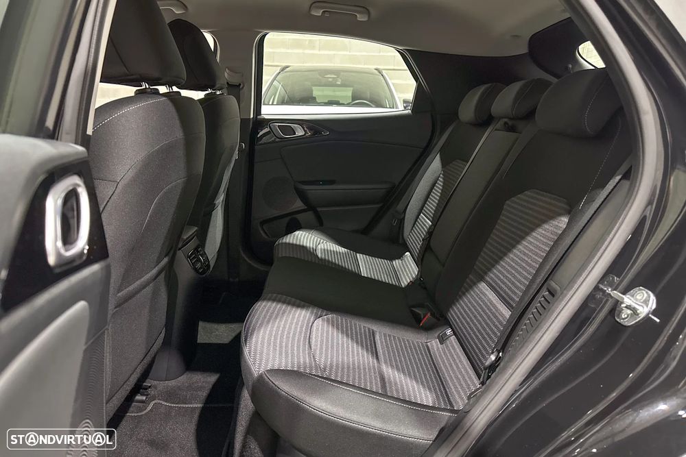 Kia XCeed 1.6 GDi PHEV Drive - 41