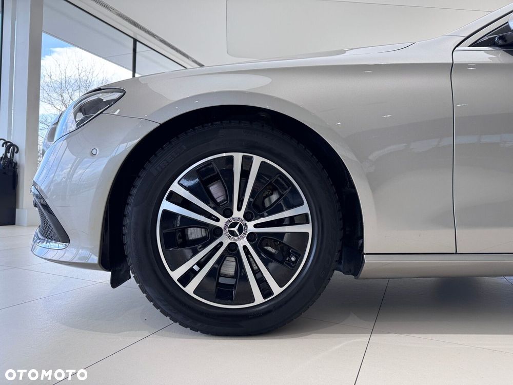 Mercedes-Benz Klasa E - 19