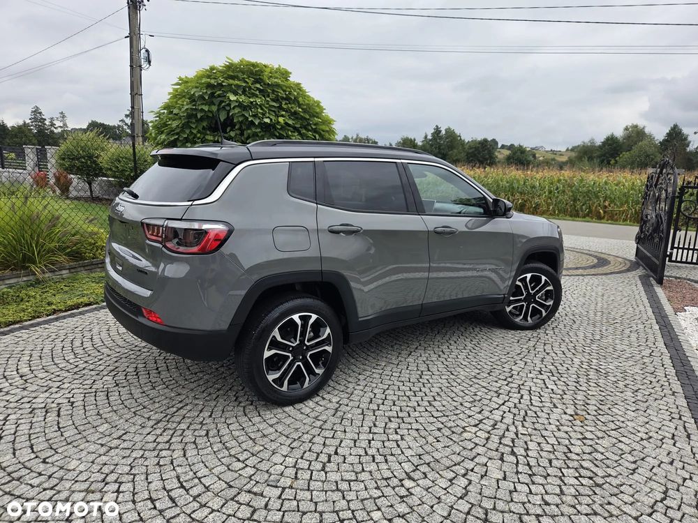 Jeep Compass - 2