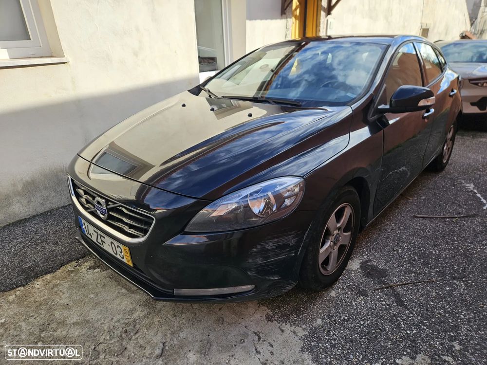 Volvo V40 D2 - 8