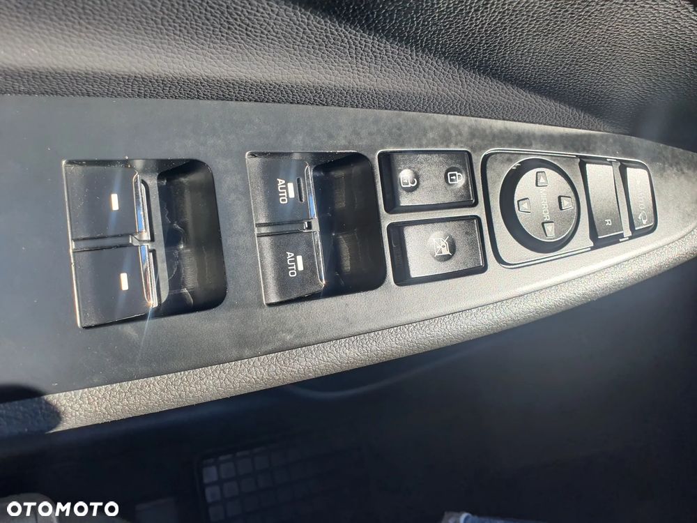 Hyundai Tucson 1.6 GDi 2WD Premium - 23