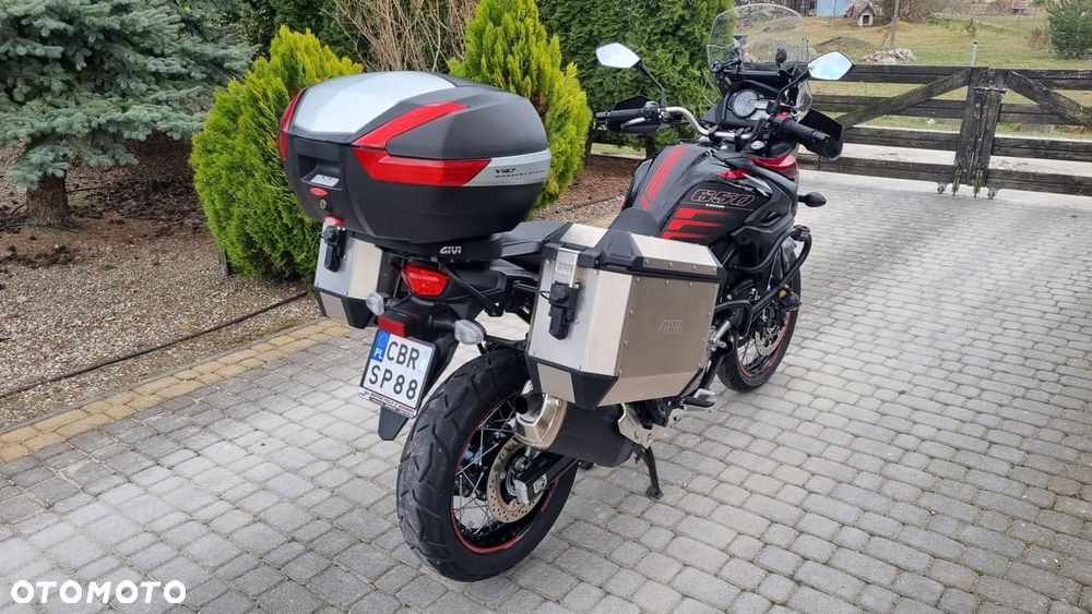 Suzuki V-STROM - 5