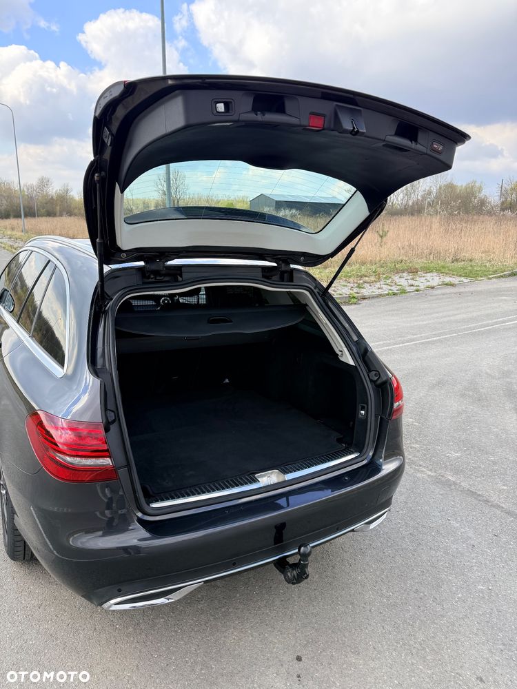 Mercedes-Benz Klasa C 220 d 4Matic 9G-TRONIC Avantgarde - 12