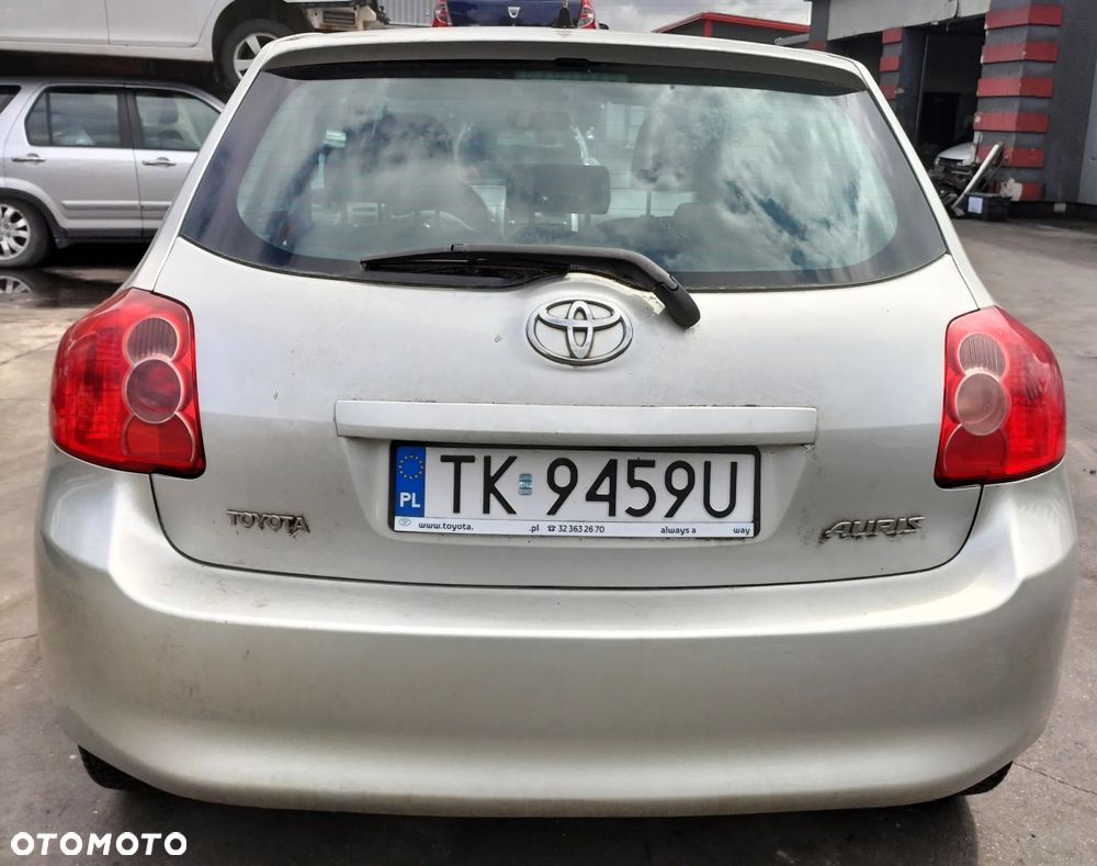 TOYOTA AURIS 1.6 E15 3D LICZNIK ZEGARY PANEL RADIO KLAPA BAGAŻNIKA ZDERZAK PRZÓD TYŁ DRZWI PRZÓD TYŁ MASKA BŁOTNIK LAMPA PAS PRZEDNI SZYBA LUSTERKO SILNIK SKRZYNIA CAŁY NA CZĘŚCI - 7