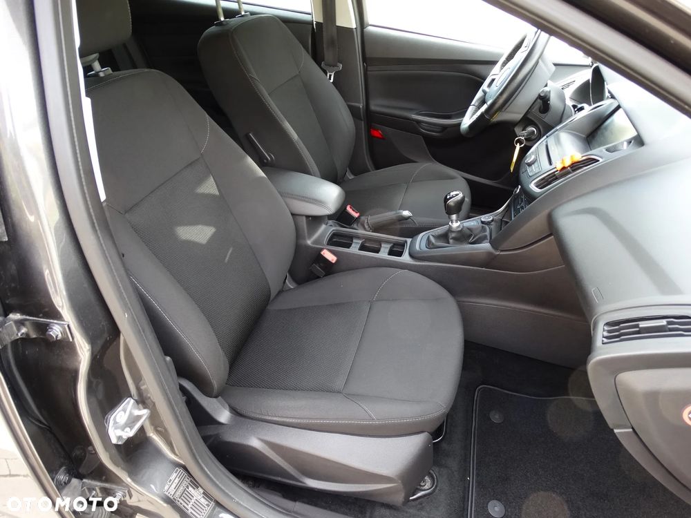 Ford Focus 1.0 EcoBoost Edition - 32