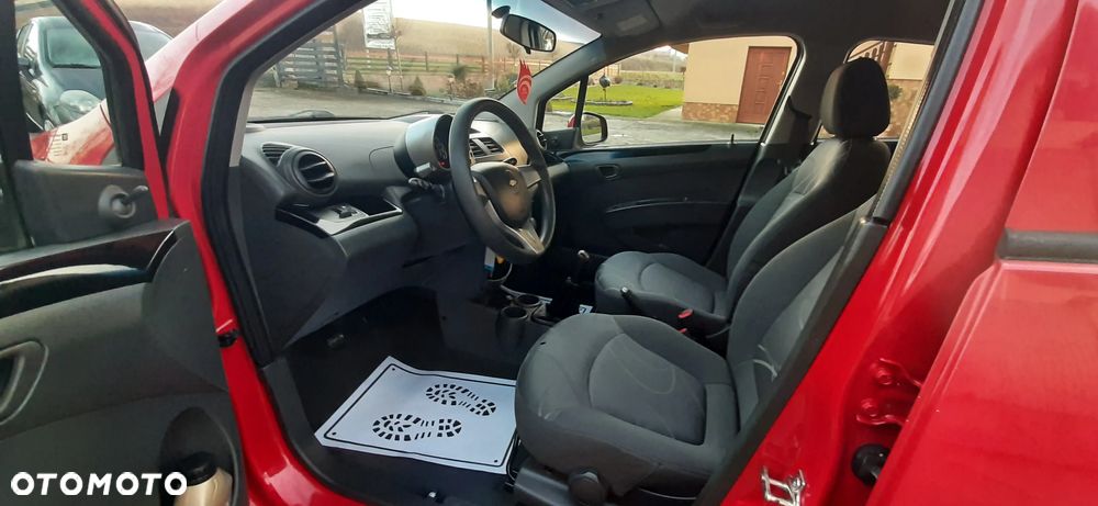 Chevrolet Spark - 32