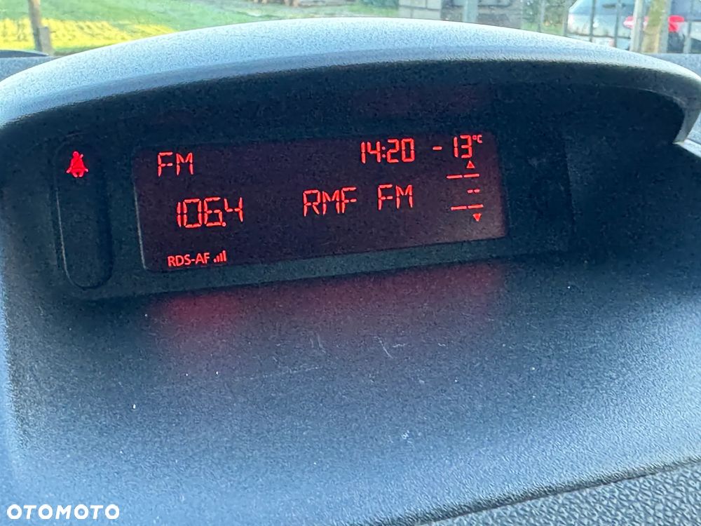 Renault Clio TCe 100 Expression - 21