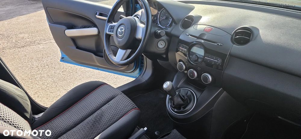 Mazda 2 - 9
