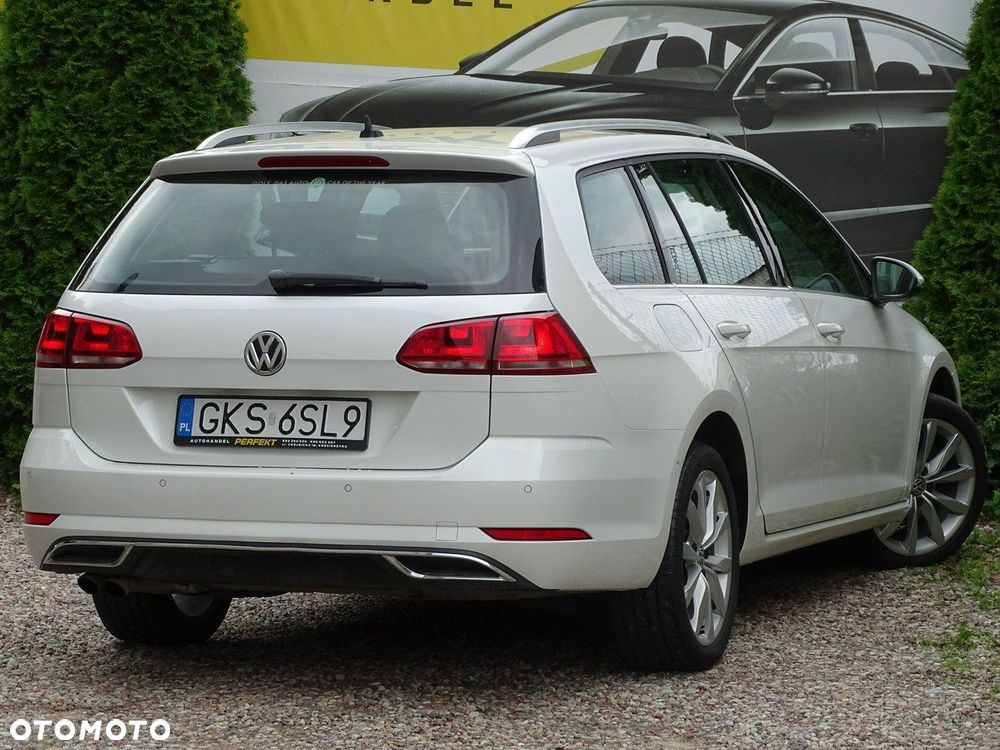 Volkswagen Golf - 6